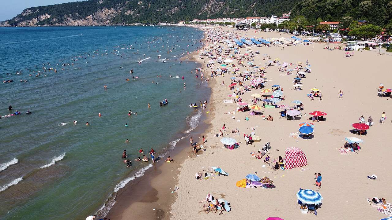 Bartın’da cuma gününe kadar yılın en sıcak günleri yaşanacak.